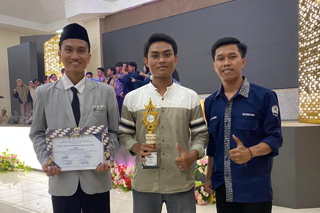 Mahasiswa Prodi Tadris IPS Raih Juara 2 Lomba Debat Dekan Cup IV